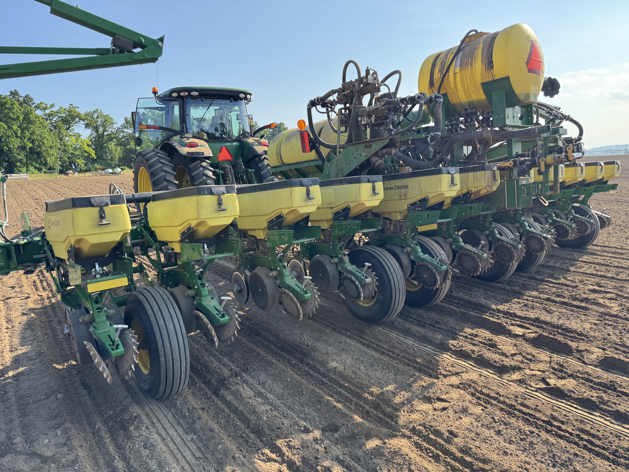 2016 John Deere 1775NT Image 10
