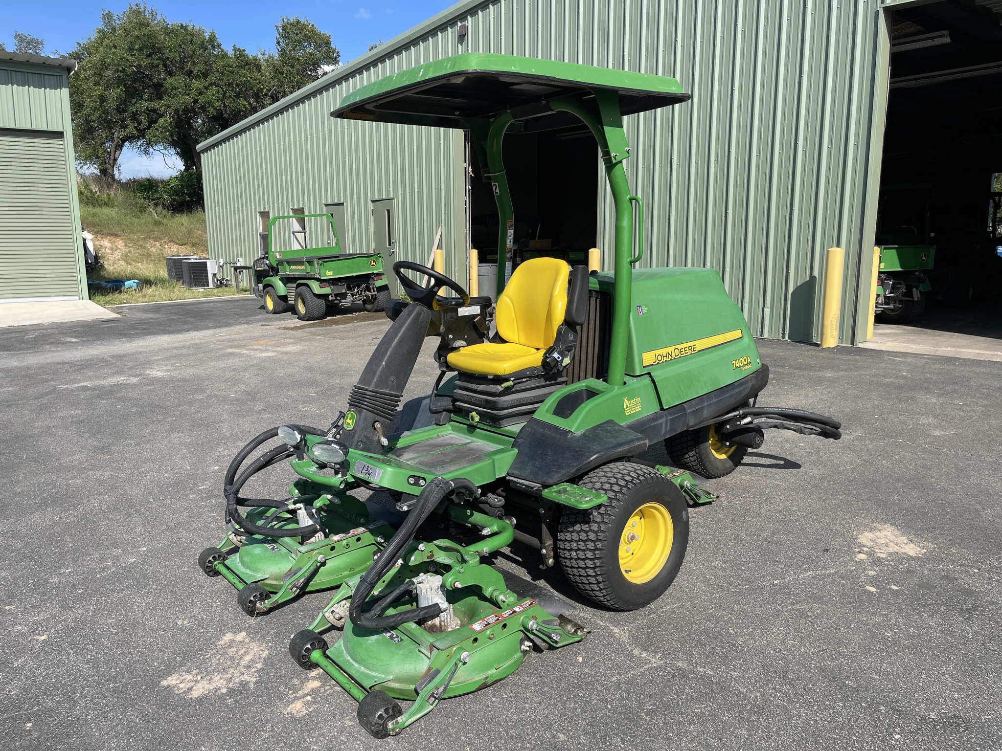 2021 John Deere 7400A Image 3
