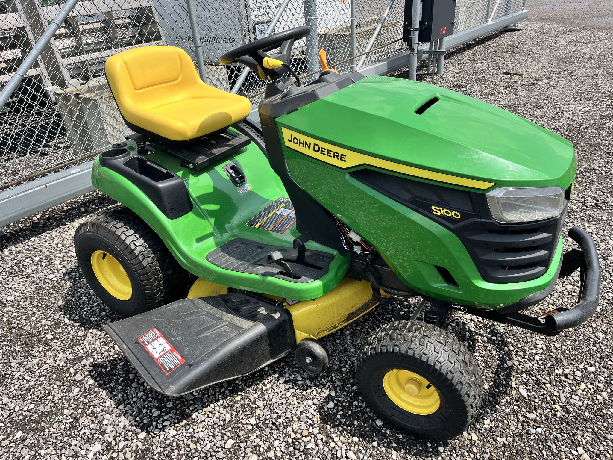 2022 John Deere S100 Image 2