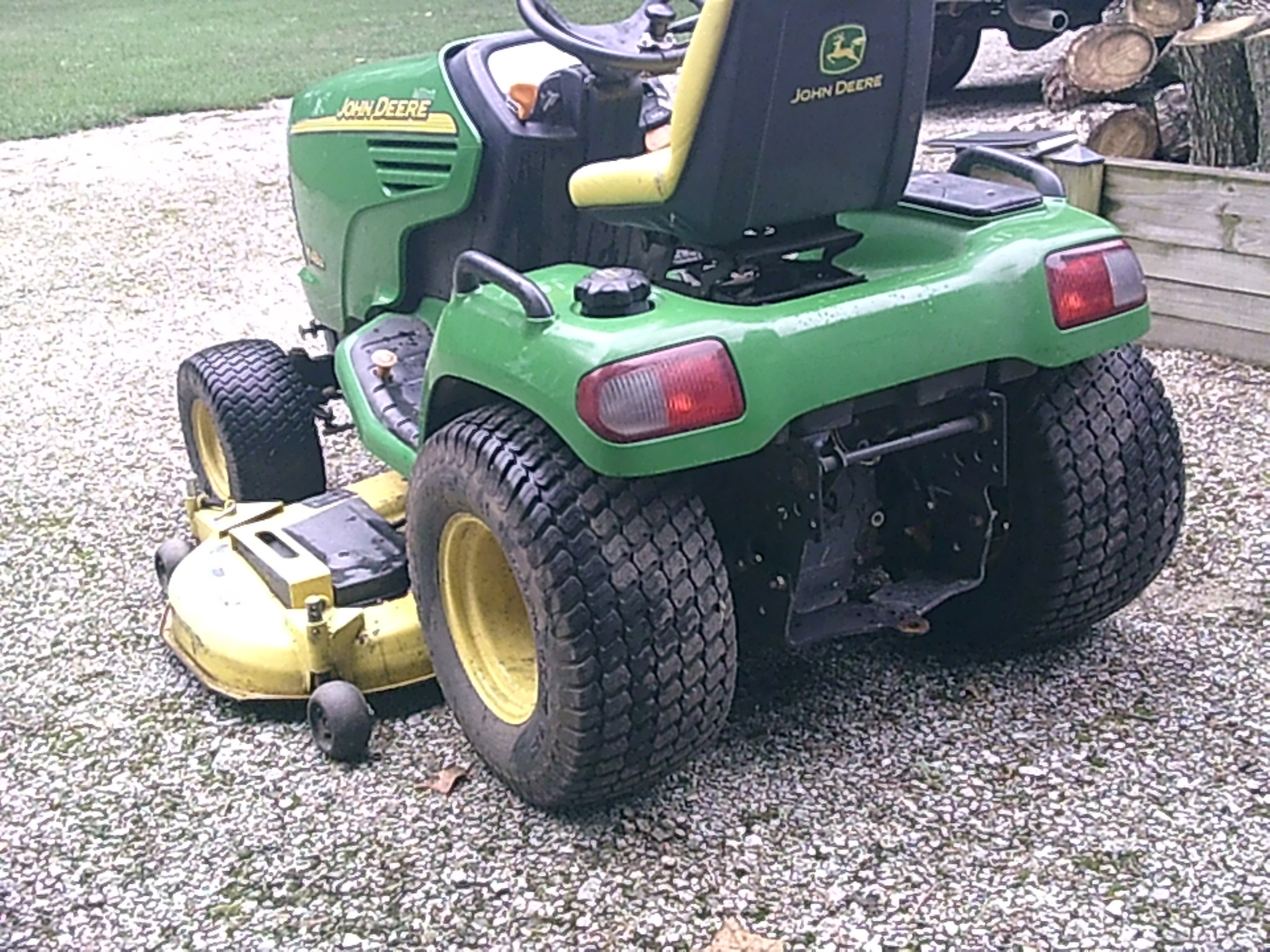 2003 John Deere X485 Image 3