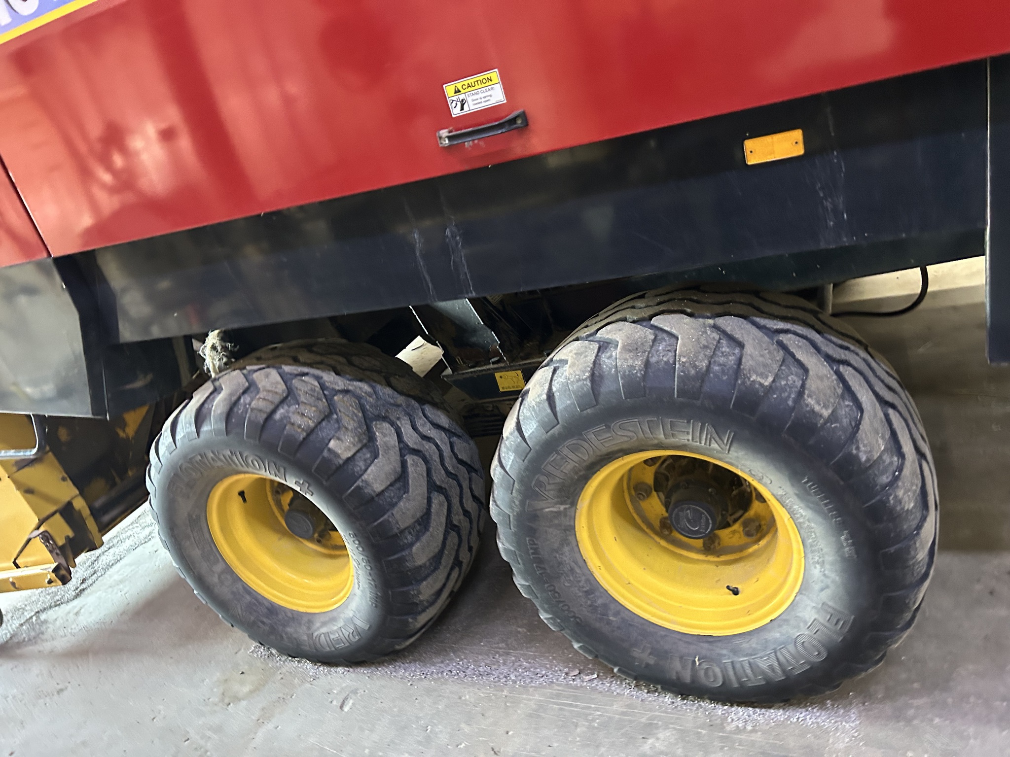 2009 New Holland BB9080 Image 14