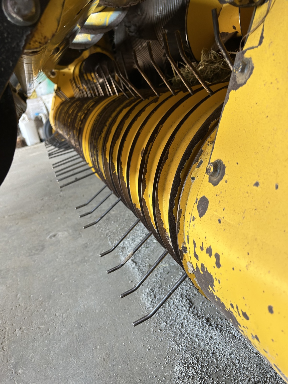 2009 New Holland BB9080 Image 8