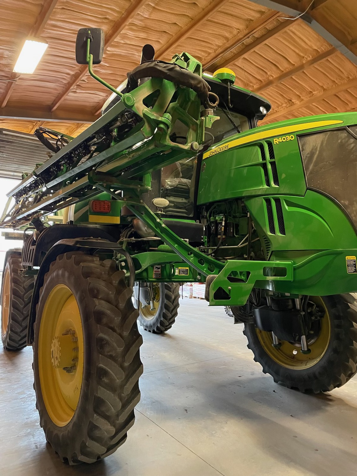 2017 John Deere R4030 Image 2