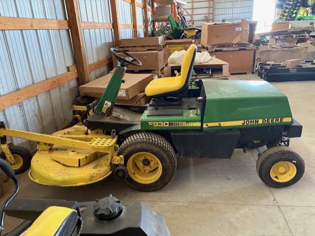 John Deere F930 Image 2