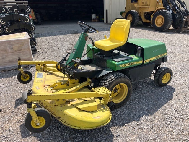 John Deere F930 Image 2