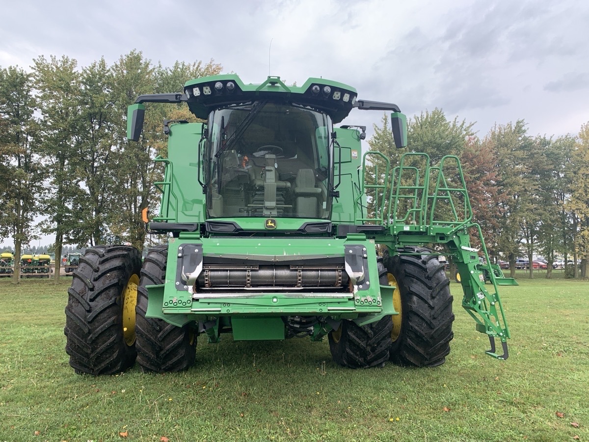 2022 John Deere X9 1000 Image 2