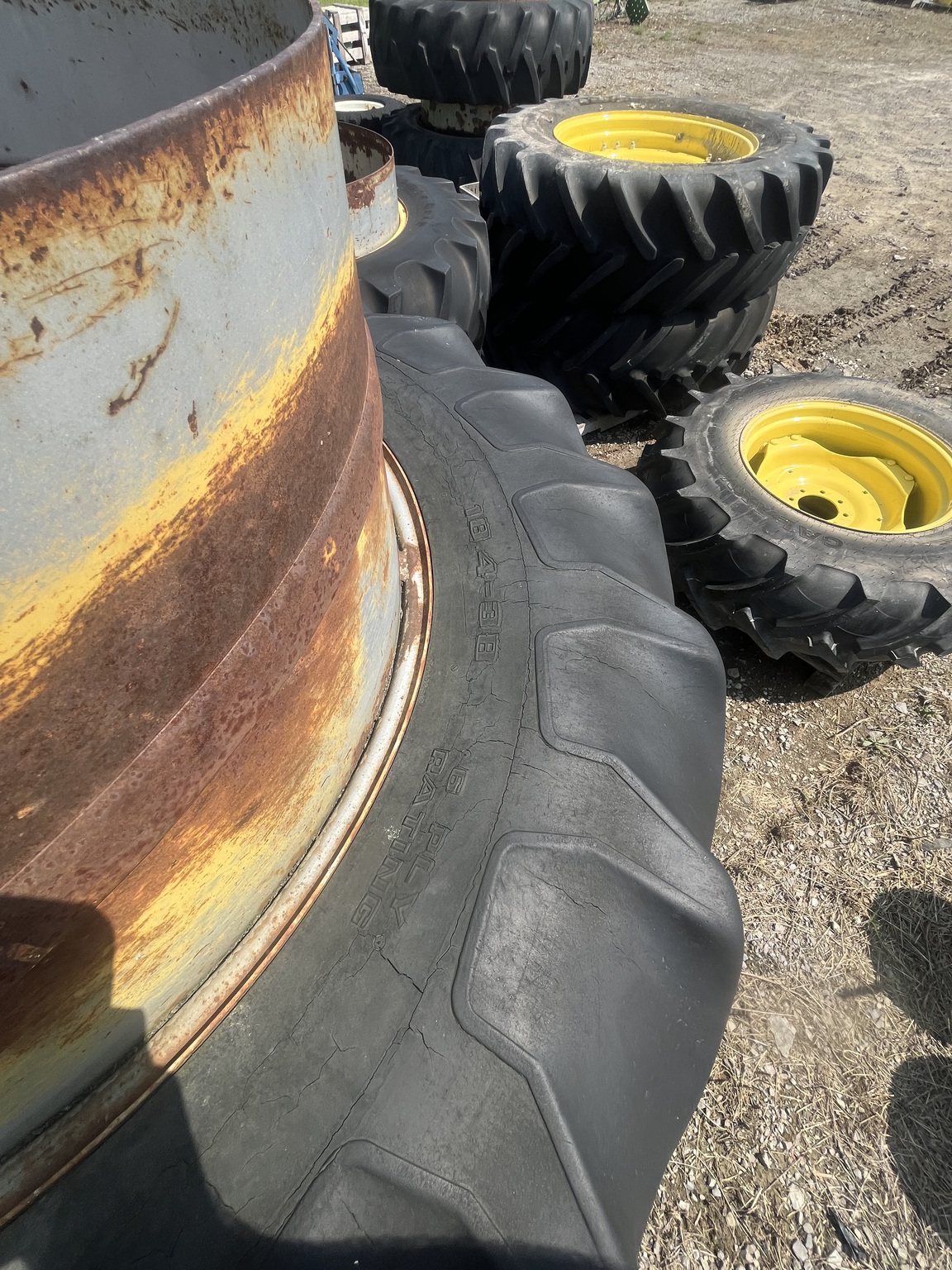 Dual 18.4-38 SNAP ON DUALS Image 4