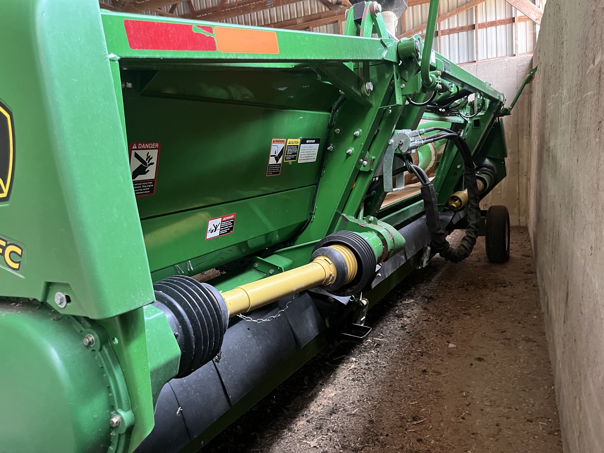2018 John Deere 708FC Image 7