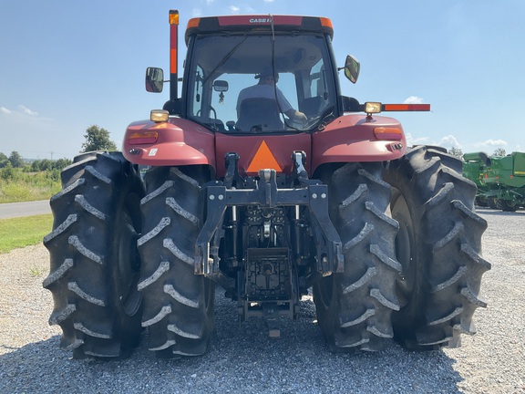 Photo of 2011 Case IH Magnum 275