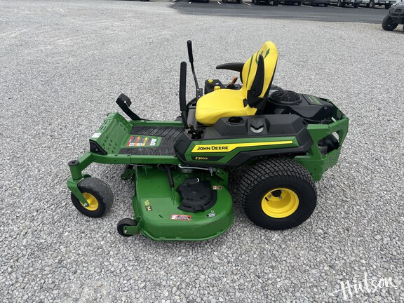 Photo of 2025 John Deere Z330R