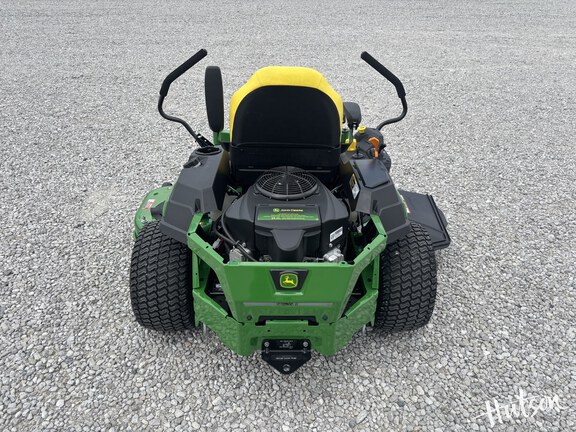 Photo of 2025 John Deere Z330R