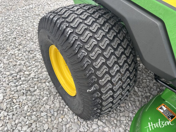 Photo of 2025 John Deere Z330R