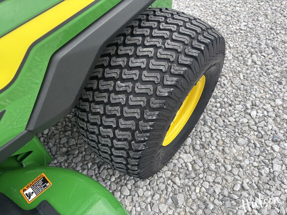 Photo of 2025 John Deere Z330R