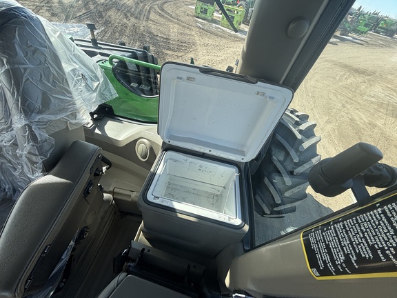 Used 2024 John Deere 9R 440 Articulated 4WD Tractors at Horizon Ag & Turf in Wetaskiwin, AB - Photo8