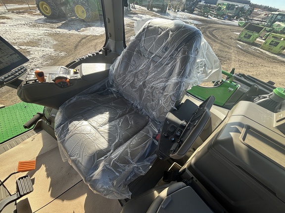 Used 2024 John Deere 9R 440 Articulated 4WD Tractors at Horizon Ag & Turf in Wetaskiwin, AB - Photo9