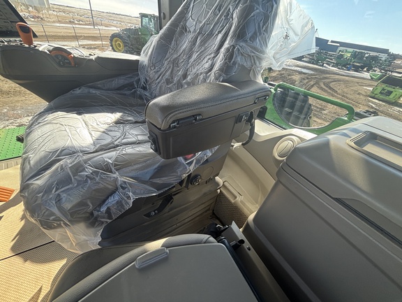 Used 2024 John Deere 9R 440 Articulated 4WD Tractors at Horizon Ag & Turf in Wetaskiwin, AB - Photo10