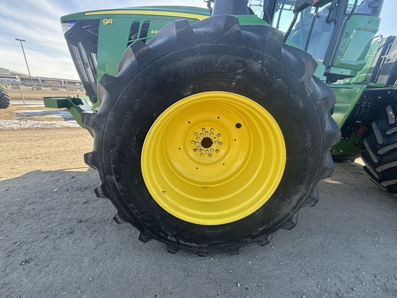 Used 2024 John Deere 9R 440 Articulated 4WD Tractors at Horizon Ag & Turf in Wetaskiwin, AB - Photo12