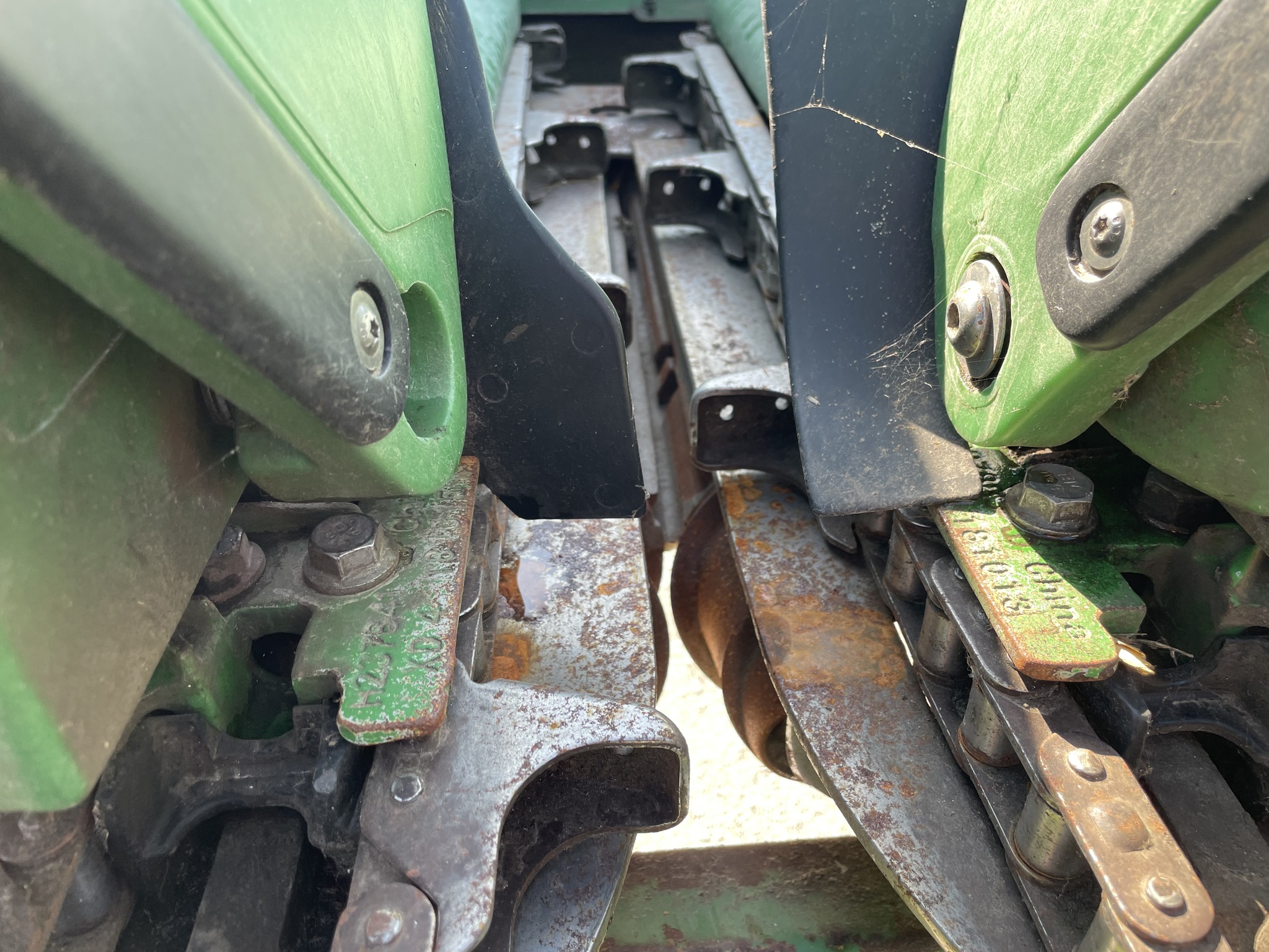  2019 John Deere 712C at Heritage Tractor in Geneseo, IL