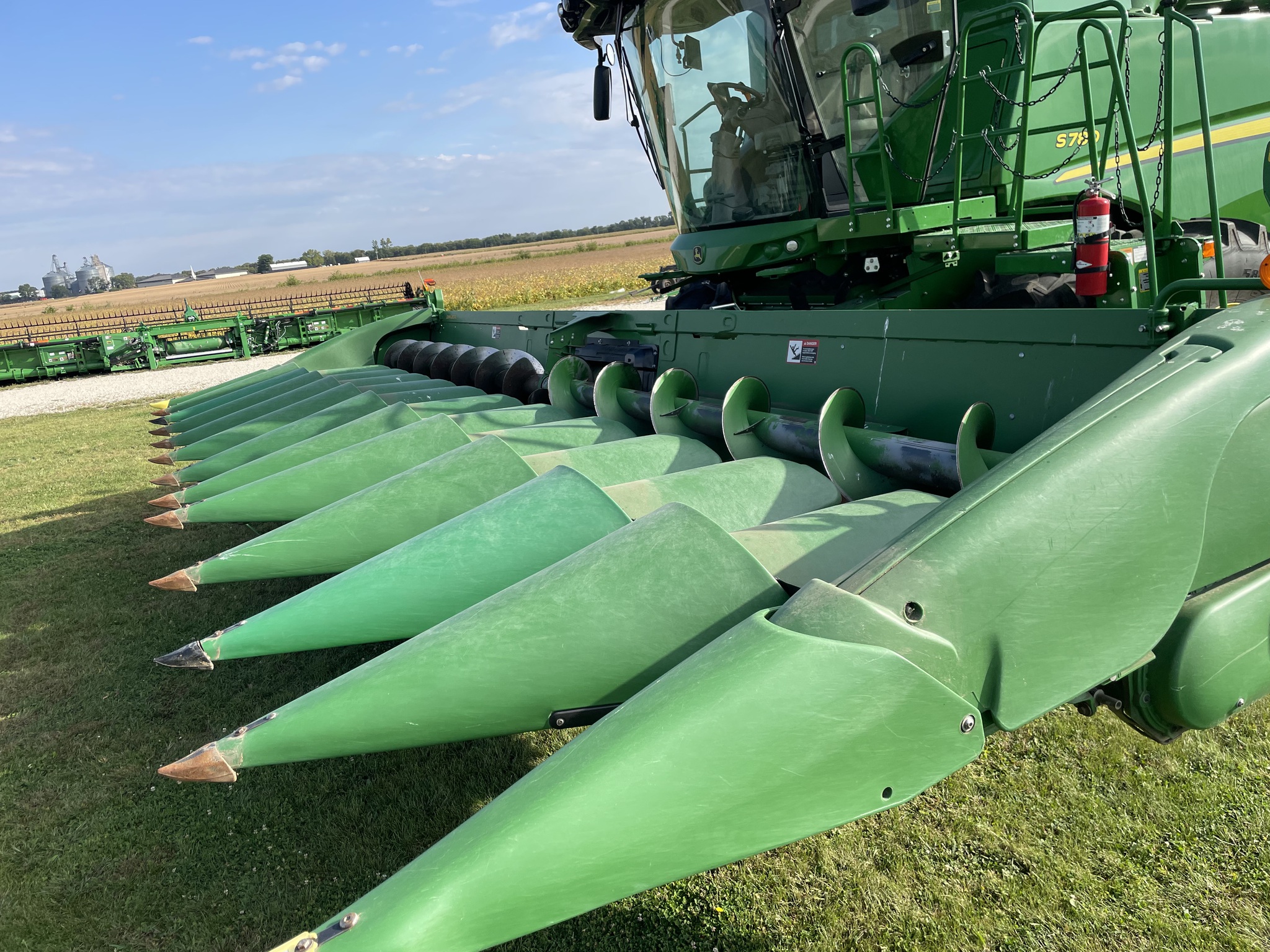  2019 John Deere 712C at Heritage Tractor in Geneseo, IL