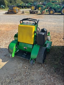 2023 John Deere 652R