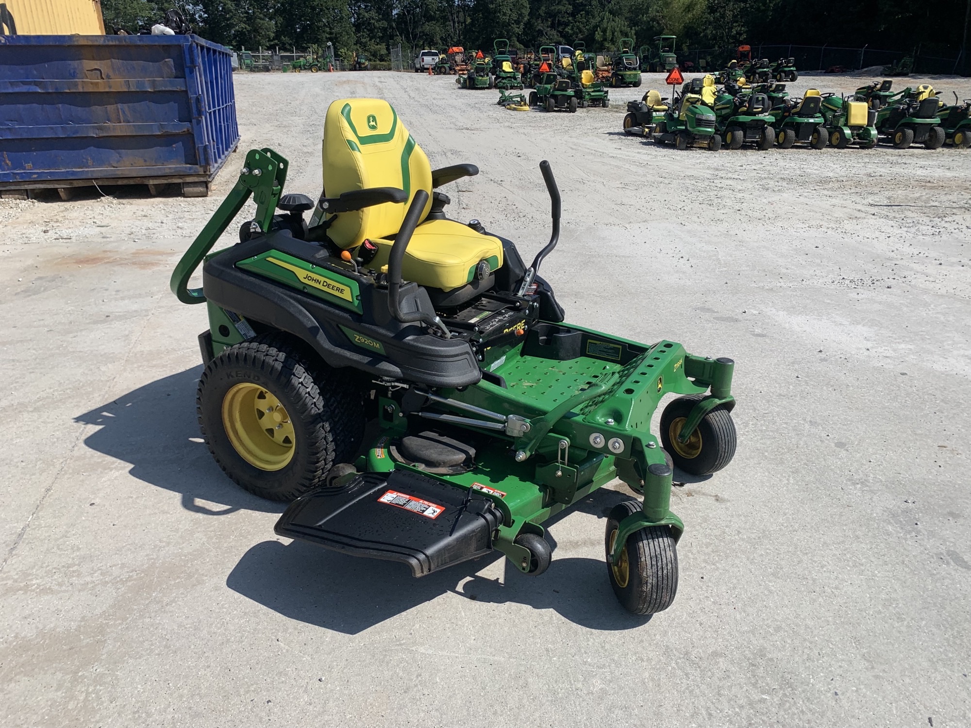 2025 John Deere Z920M Image 3