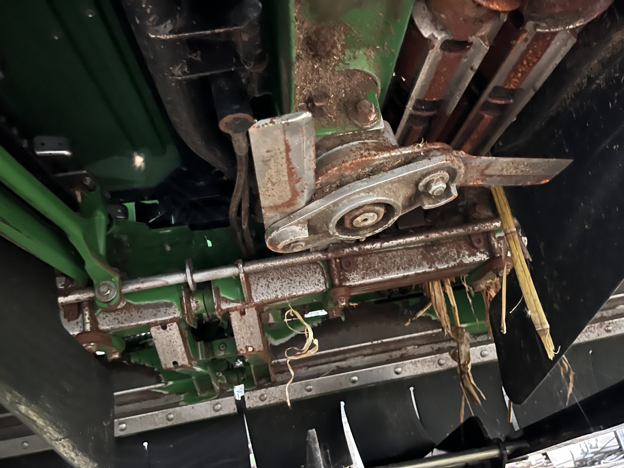 2023 John Deere C8F Image 13