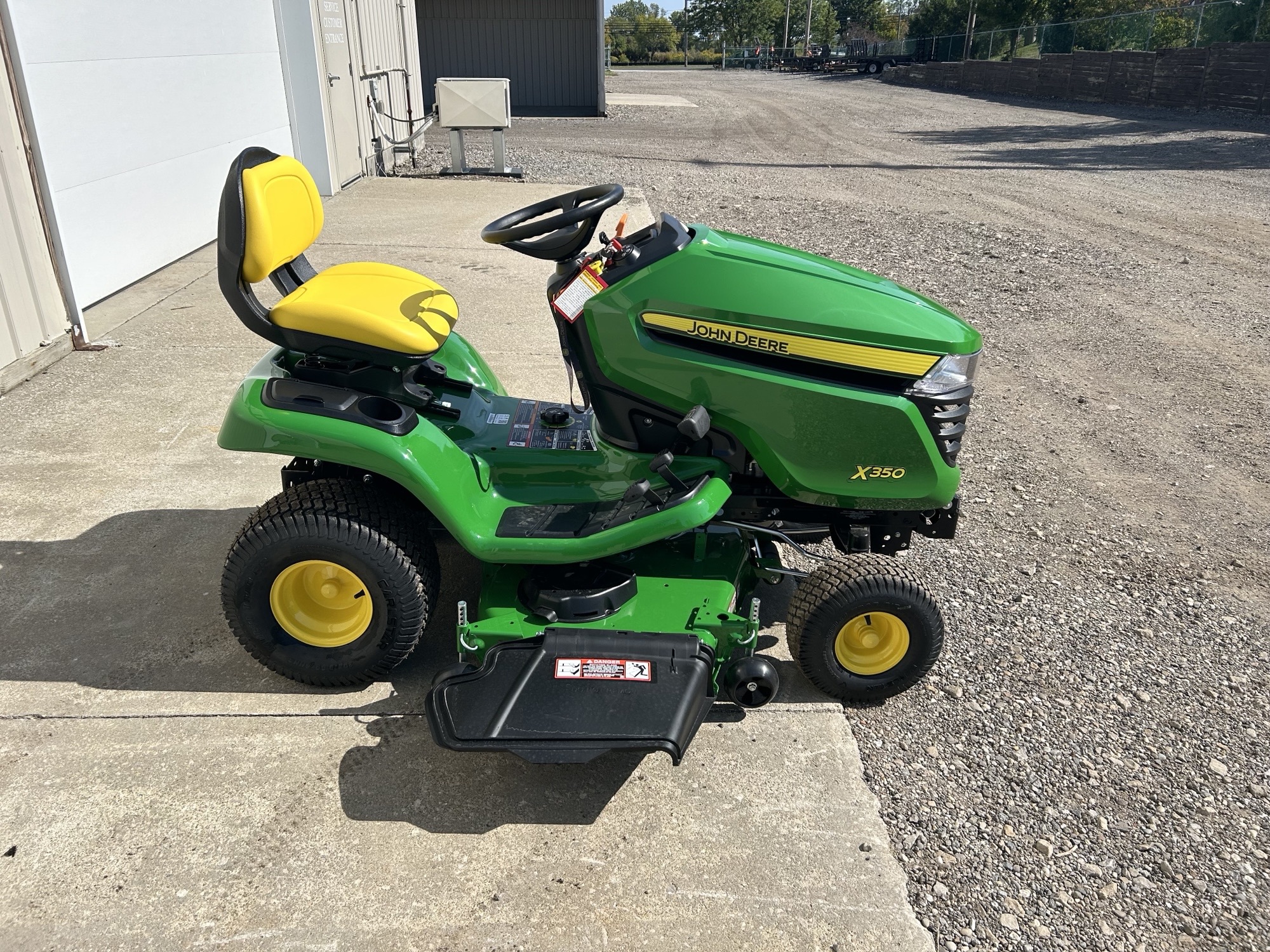 2025 John Deere X350 Image 7