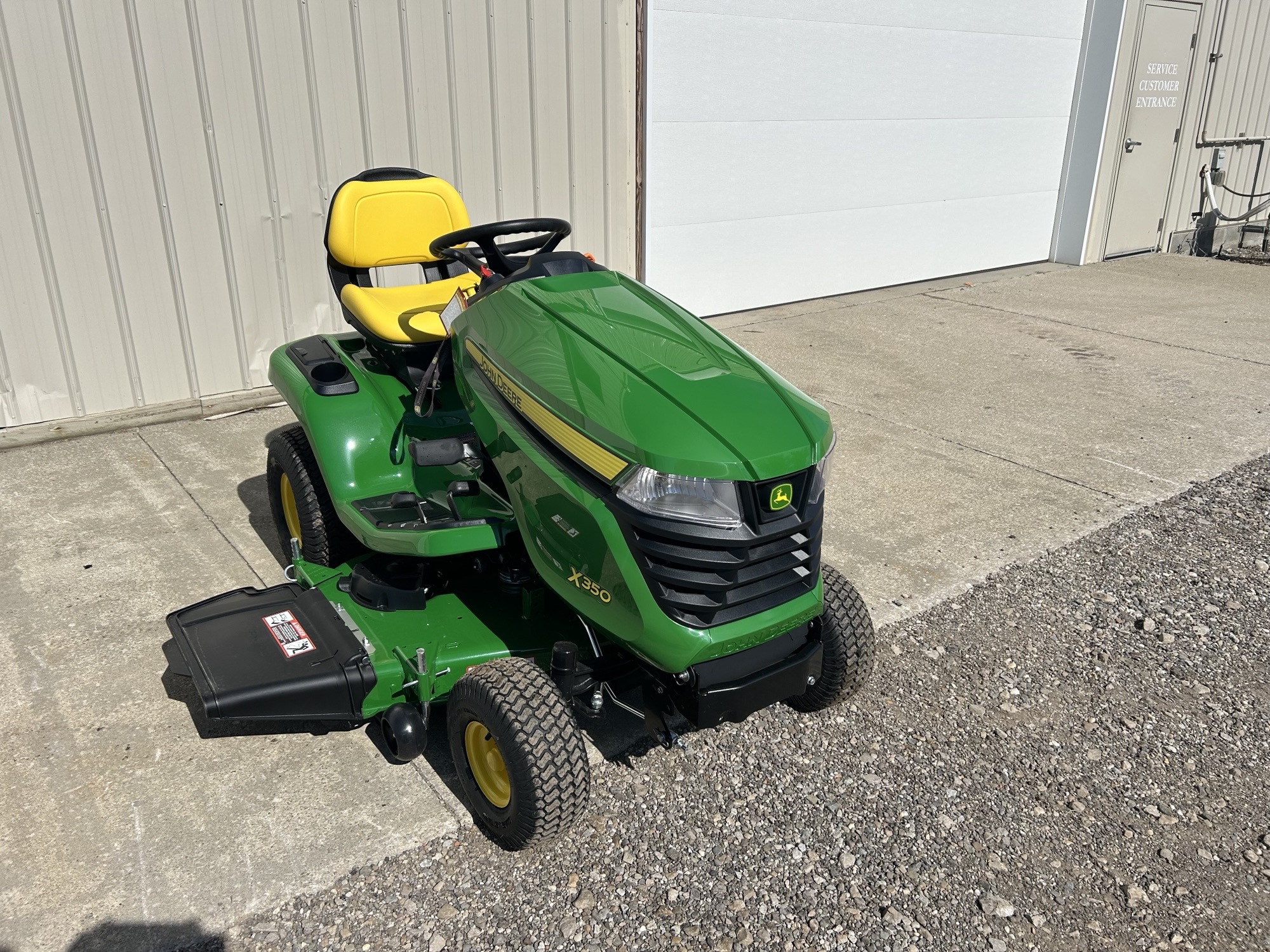 2025 John Deere X350 Image 1