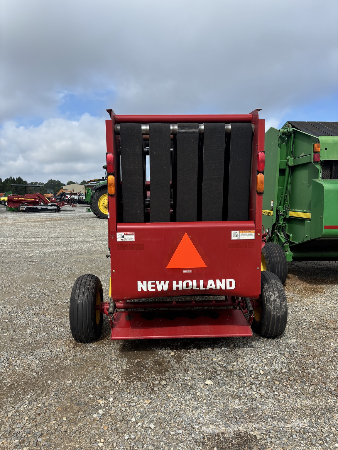 2018 New Holland Rollbelt 450 Utility Image 5