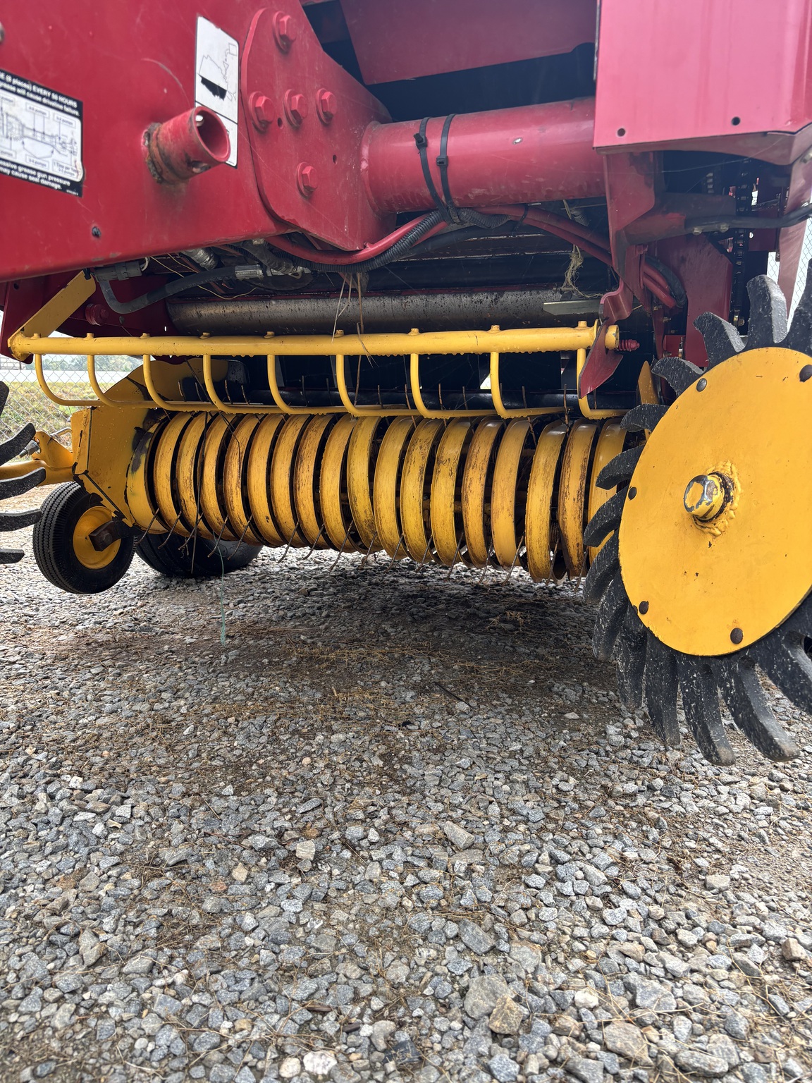 2018 New Holland Rollbelt 450 Utility Image 2