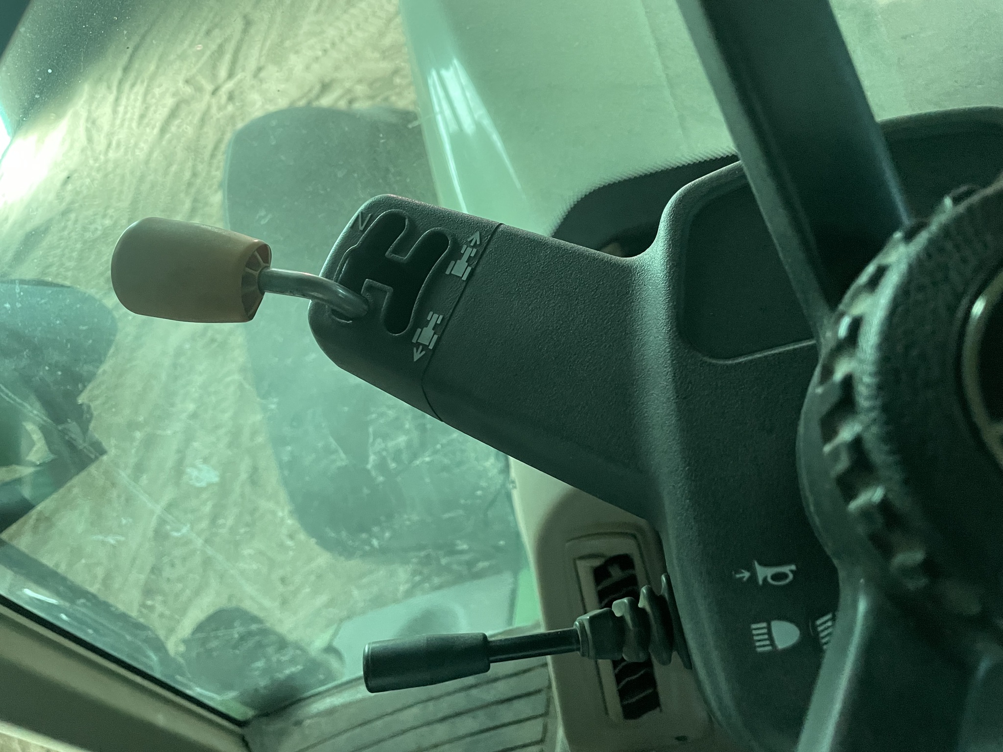 2003 John Deere 7820 Image 11