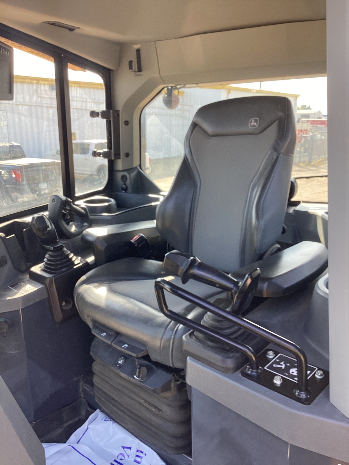 2020 John Deere 850L Image 9