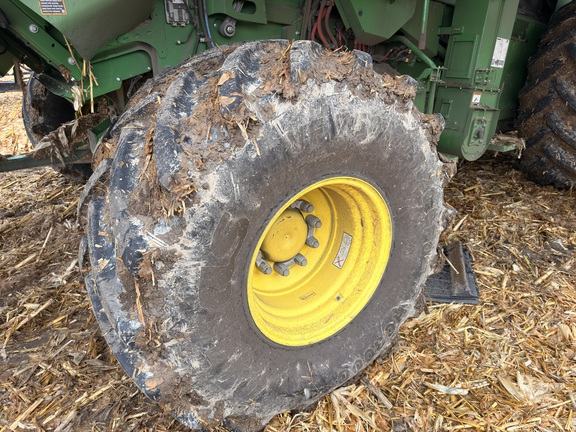 Photo of 2023 John Deere X9 1100