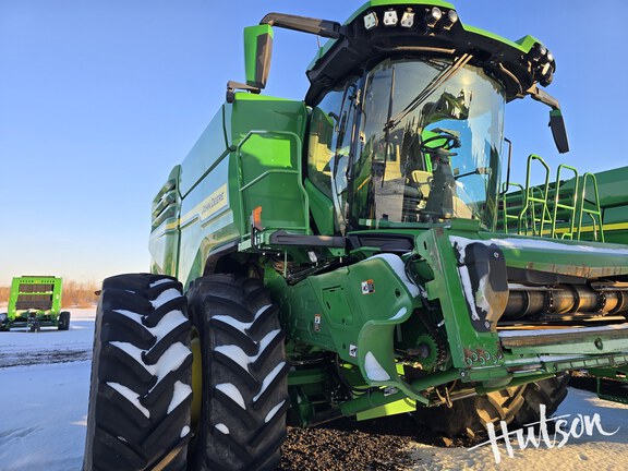 Photo of 2023 John Deere X9 1100