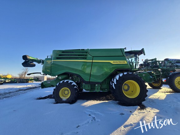 Photo of 2023 John Deere X9 1100