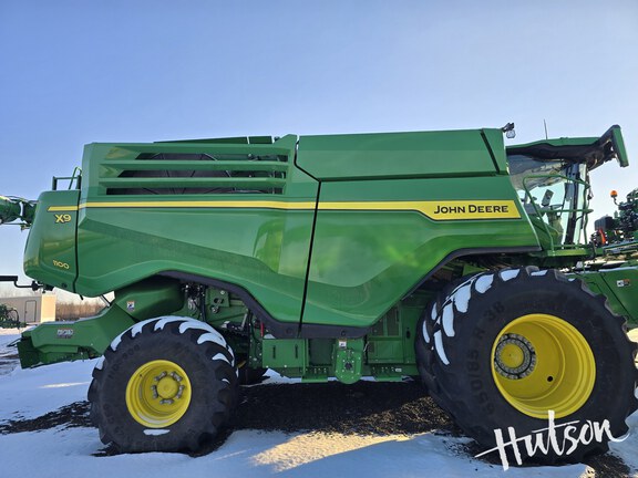 Photo of 2023 John Deere X9 1100