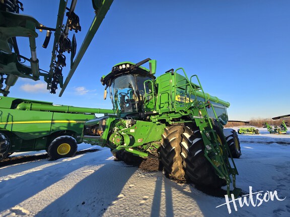 Photo of 2023 John Deere X9 1100