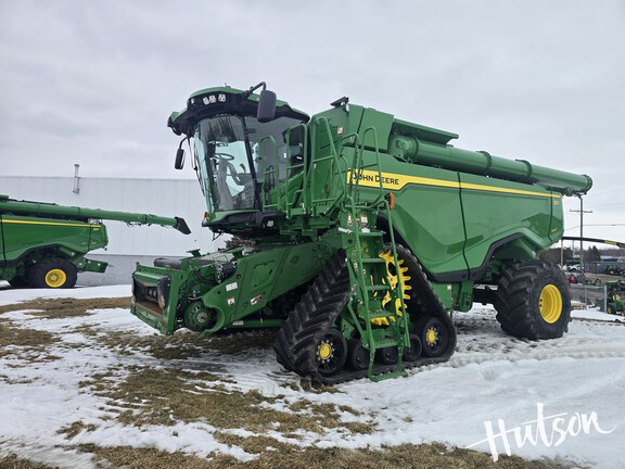 Photo of 2023 John Deere X9 1100