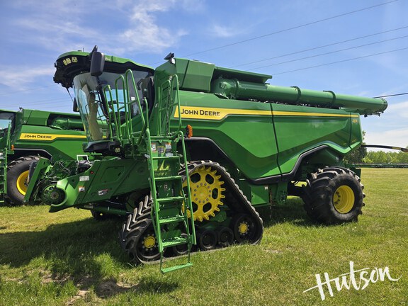 Photo of 2023 John Deere X9 1100