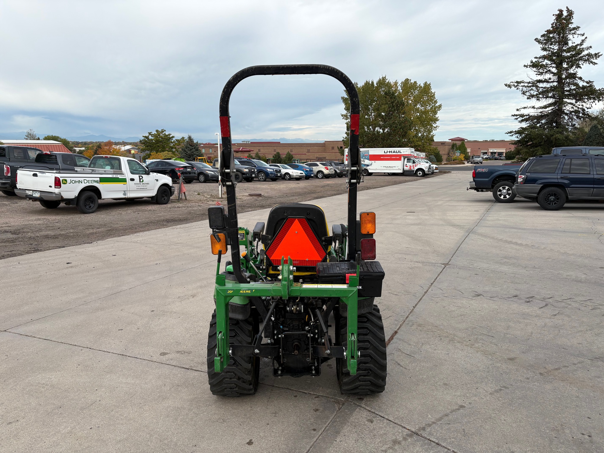 2015 John Deere 1025R Image 3