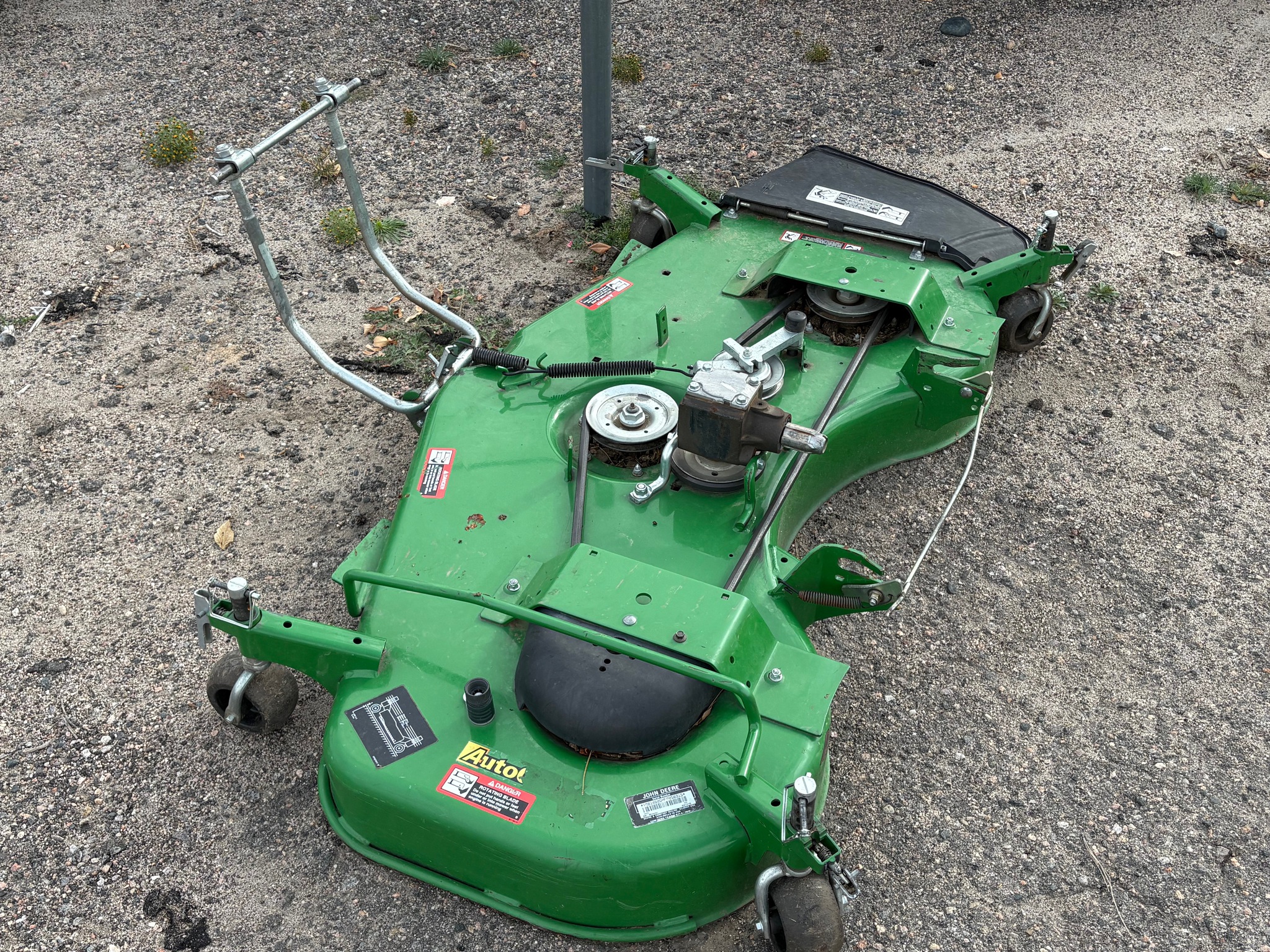 2015 John Deere 1025R Image 13