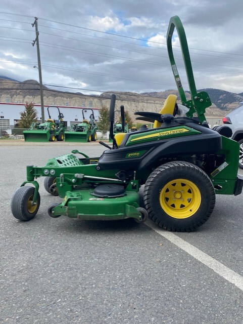 2019 John Deere Z925M Image 3