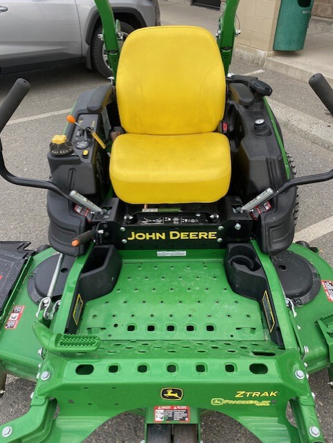 2019 John Deere Z925M Image 6