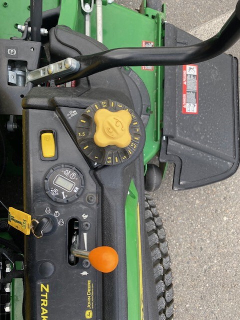 2019 John Deere Z925M Image 7