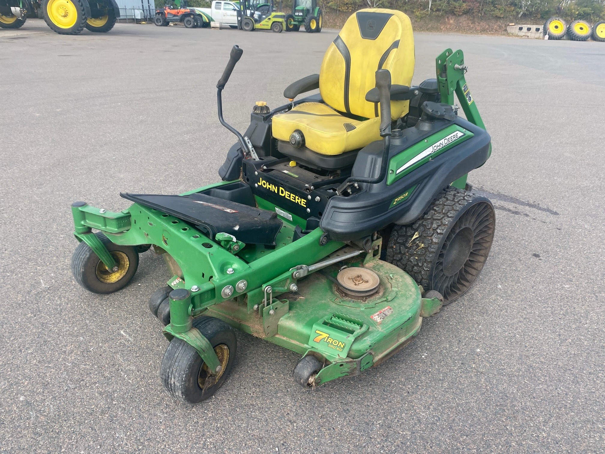 2022 John Deere Z950R Image 2