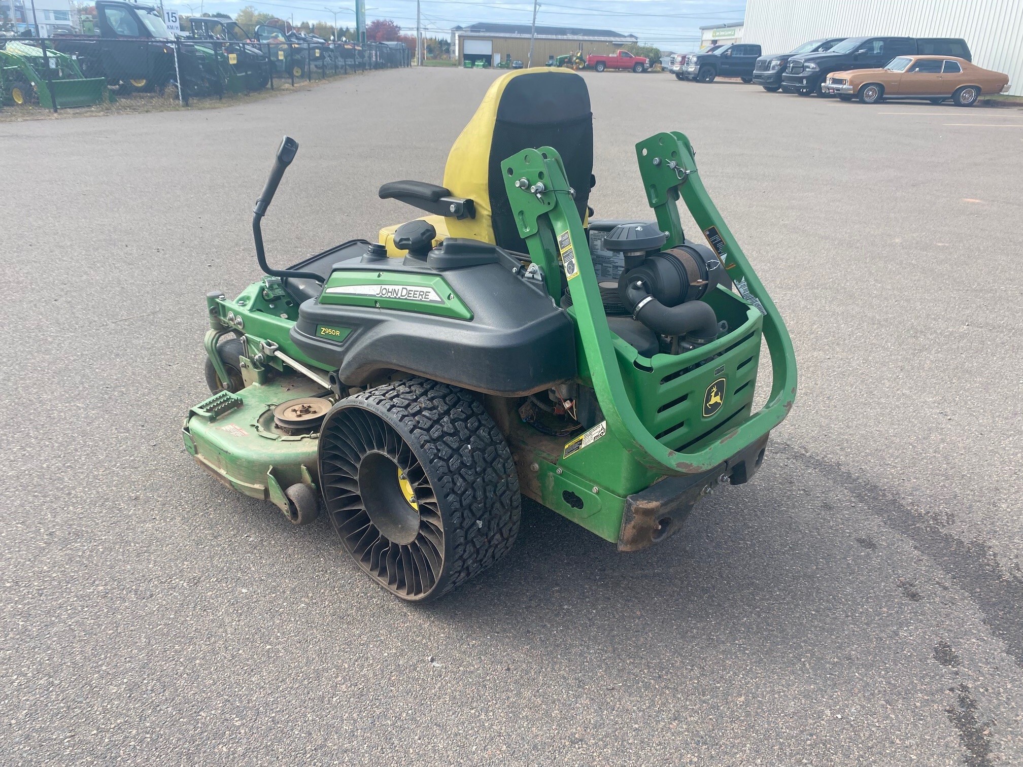 2022 John Deere Z950R Image 4