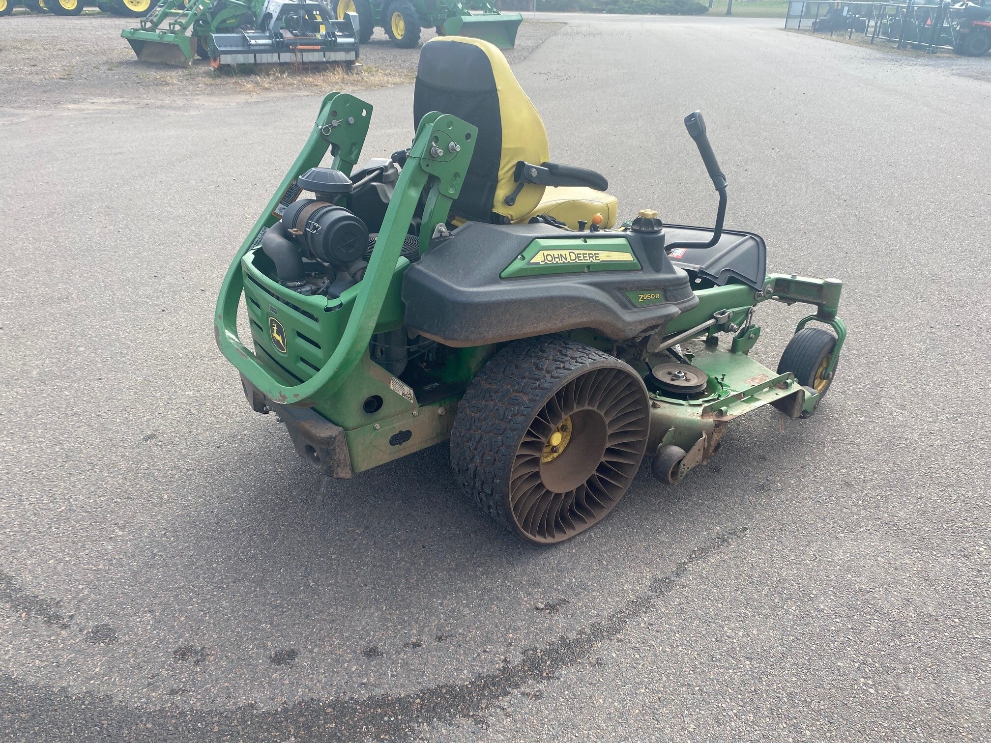 2022 John Deere Z950R Image 6