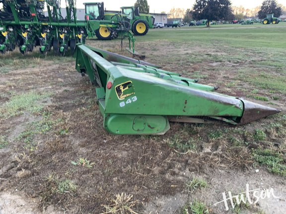 Photo of 1981 John Deere 643