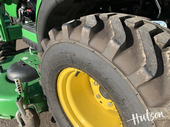 Photo of 2022 John Deere 1025R