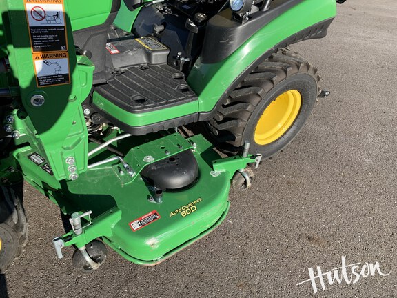 Photo of 2022 John Deere 1025R